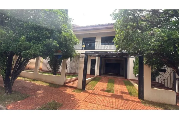 Sobrado a venda no Jardim Floriza em Tangará da Serra