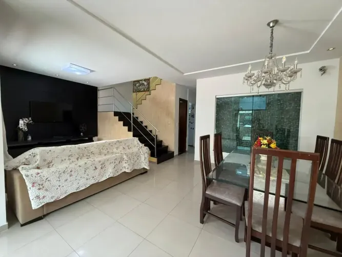 Casa com 2 pavimentos, 4 suítes para Venda ou Locação no Villa Firenze