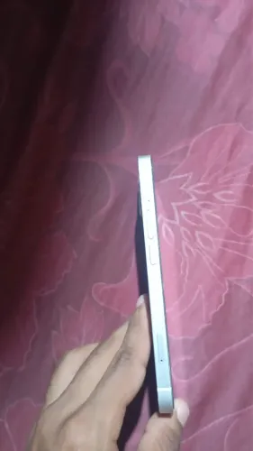 Vende iPhone 14 semi novo , zero marca de uso, com documentos e caixa 