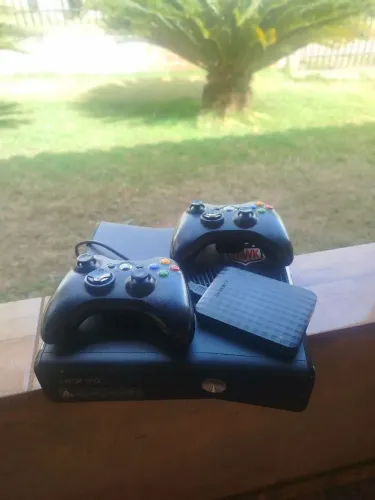 XBox 360 RGH 250gb HD de 1Tb + brinde