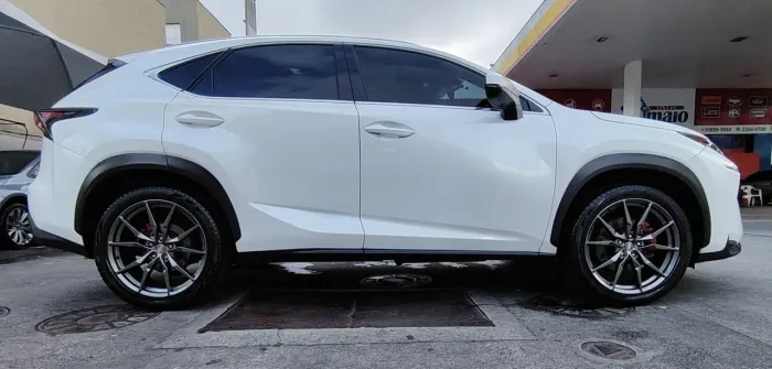 Lexus NX-200T Luxury 2.0 16V 238cv Aut. 2015