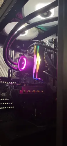 PC Gamer (leia a descrição)
