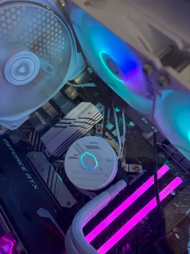 Kit upgrade i713700k+b660m+32GB de ram 3200mhz