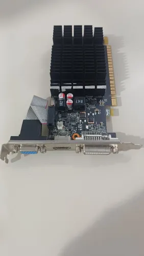 Placa de vídeo gt710 2gb
