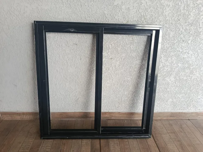 Janela de Alumínio Suprema Preta 1,00x1,00m - Pronta Entrega