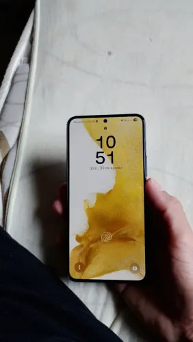 Galaxy s22,estado de novo ainda com o plástico de proteção na parte de cima
