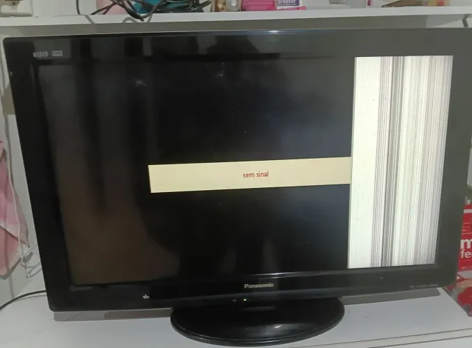TV LCD Panasonic com defeito