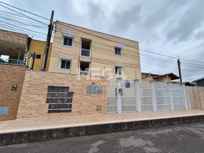 Apartamento com 2 quartos no bairro Cajazeiras em Fortaleza, CE