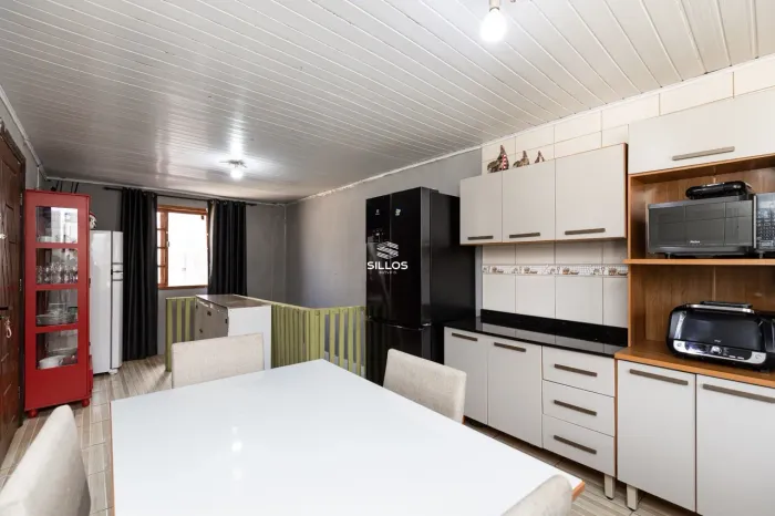 Casa Térrea à venda com 4 quartos na Vila Gilcy em Campo Largo/PR