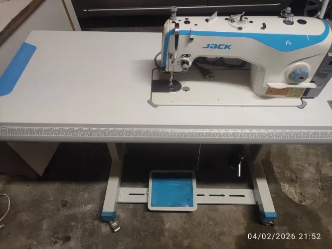 Vendo máquinas de costura ?