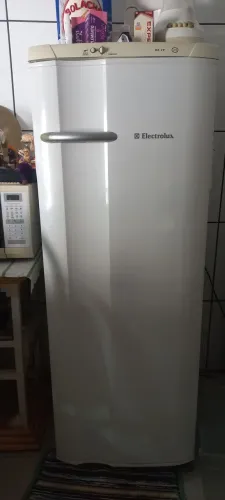 Geladeira eletrolux - usada