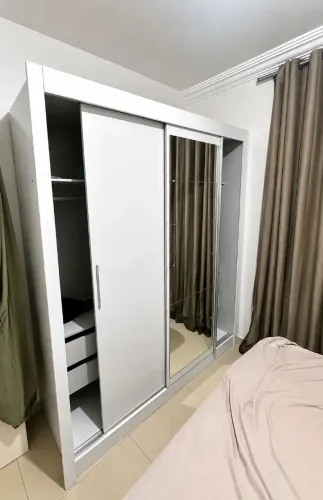 Guarda roupa, entrega e montagem