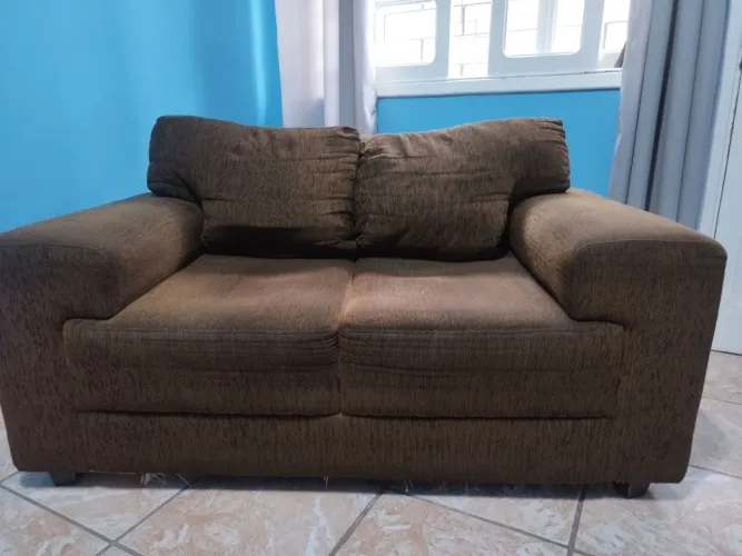 Sofá 2 lugares