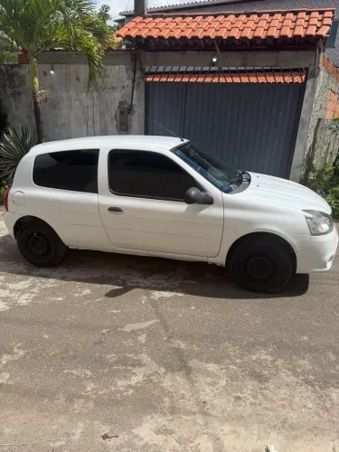 Renault Clio Authentique 1.0/1.0 Hi-power 16V 3P 2014