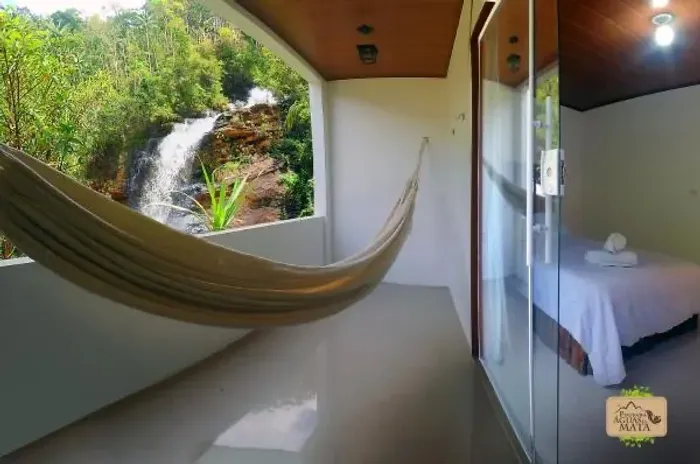 Rancho com Cachoeira