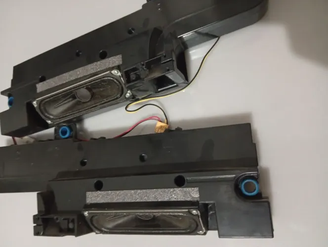 alto falante da tv Samsung UN40K5300AG funcionando
