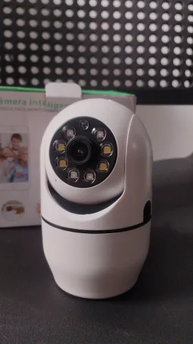 Câmera de segurança inteligente WiFi