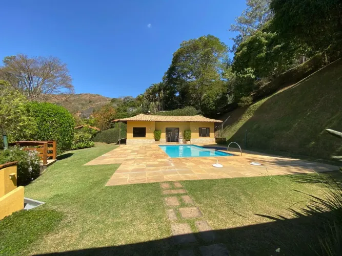 Casa Alto Padrão em Itaipava, Petrópolis/RJ