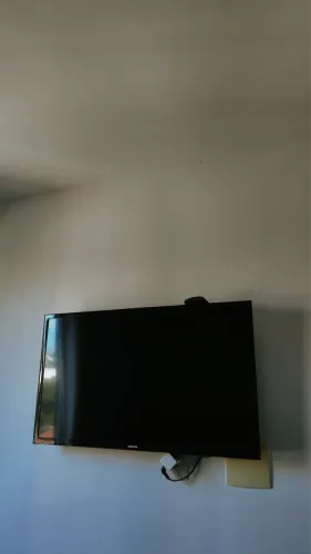 Combo: TV Samsung 32 polegadas + Roku