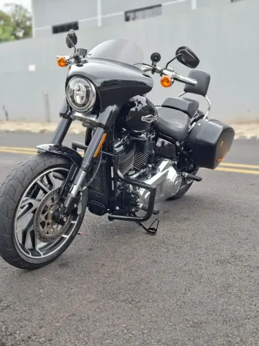 HARLEY-DAVIDSON SPORT GLIDE 20/20 oportunidade<br><br>2020/2020 - OPORTUNIDADE
