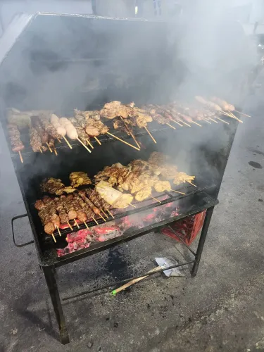 Auxiliar de cozinha (Mulher )
