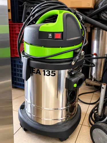Lavadora extratora profissional IPC EA135