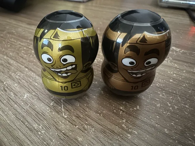 Cabeçudinho Enaldinho copa bronze e ouro
