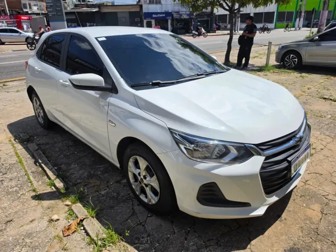 Chevrolet Onix Hatch LT 1.0 12V Flex Mec. 4P 2021