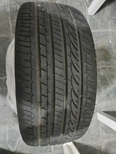 Vendo 3 Pneus em excelente estado R17 225/45