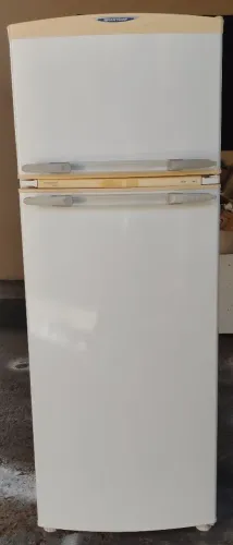 Geladeira. Brastemp. Degelo seco. 360L. 110v