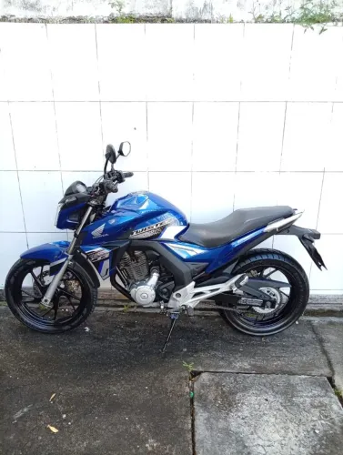 DISPONÍVEL PARA VENDA HONDA CB TWISTER 250cc Ano 2018