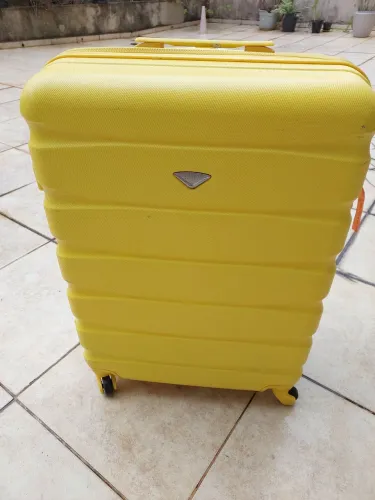 Mala Viagem 23kg Amarela