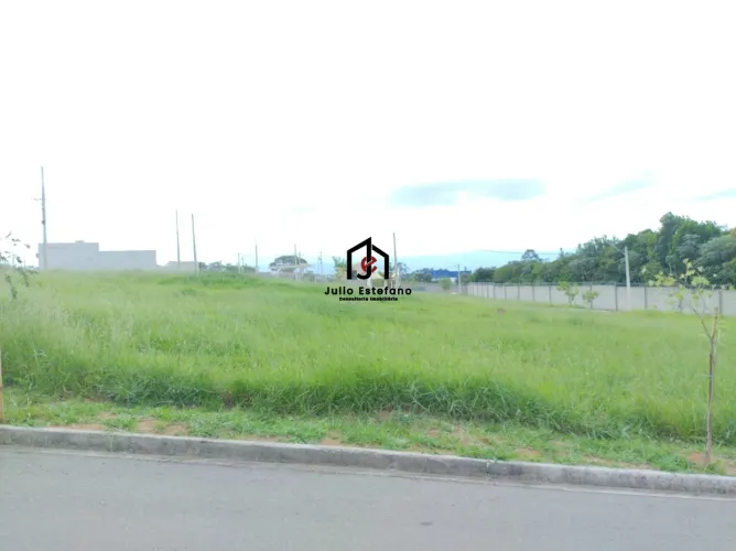Terreno c/ área de 175,00m² no Condomínio Bosque da Imperatriz em Pindamonhangaba