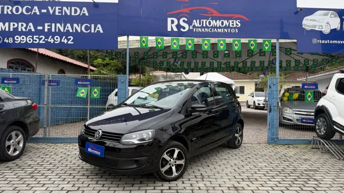 Volkswagen Fox 1.0 MI Total Flex 8V 5P 2012