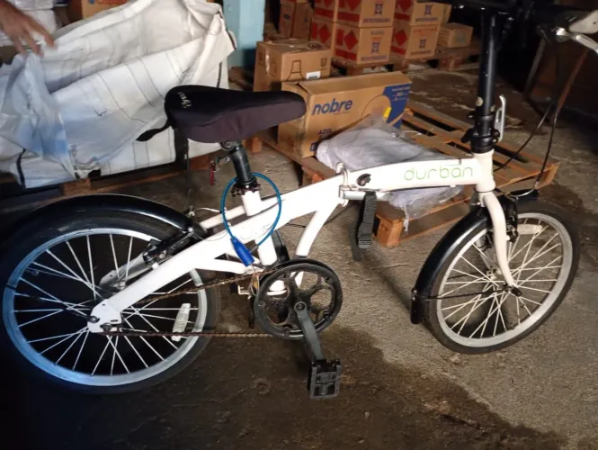 BICICLETA DOBRÁVEL DURBAN SEMINOVA. TENHO DUAS UNIDADES COM BOLSA!!!