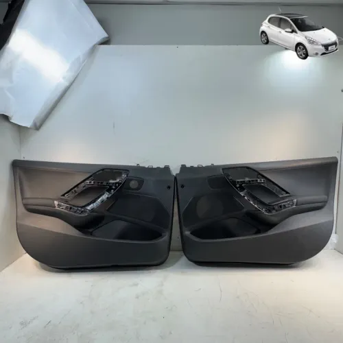Forro porta dianteira Peugeot 208 2013 a 2018 original par