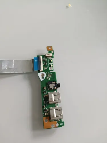 placa auxiliar de USB e áudio original para notebooks Asus, modelo X415JA/EA.