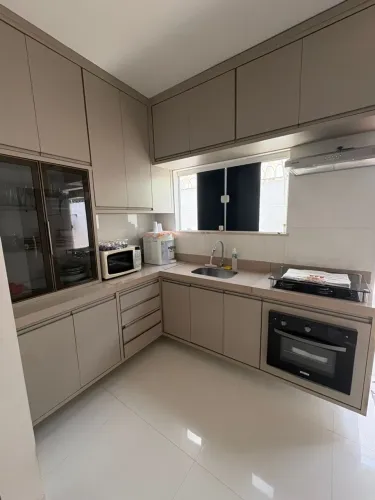 CASA c ENERGIA INCLUSA ATÉ MIL KWTZ SEMI-MOBILIADA PARA ALUGUEL | PARAVIANA