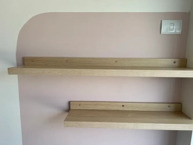 Prateleira de parede no estilo canaleta, MDF, por apenas R$50 cada