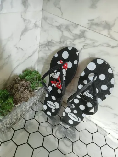 Chinelos havaianas