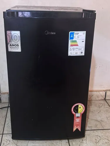 Frigobar Midea