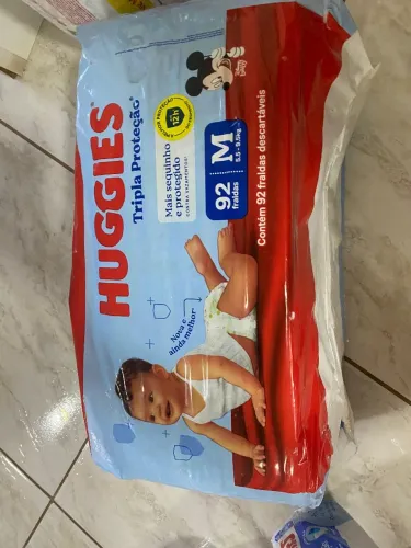 Fralda Huggies M