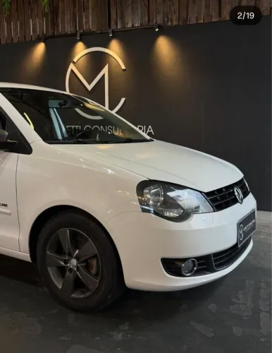 Volkswagen Polo Sed. Comfort. 1.6 MI Tot. Flex 8V 2014