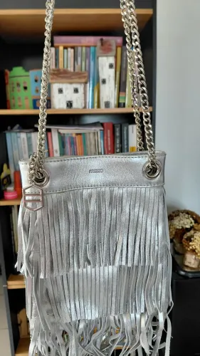 Bolsa em couro Arezzo