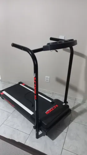 Vendo esteira elétrica semi-nova