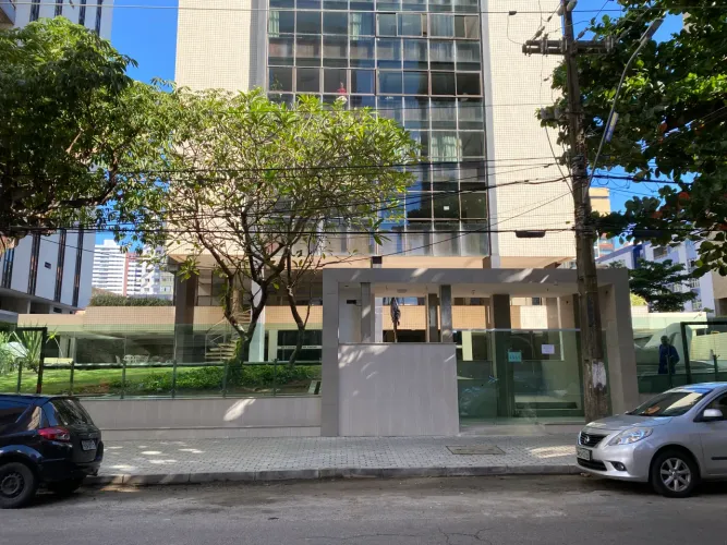 Edf. Funchal, 225 m², 4 Quartos, 2Suítes, 2 Vagas, em Boa Viagem - Recife - PE