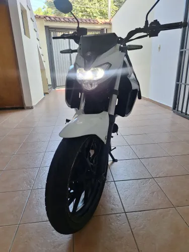 Vendo FAZER FZ25 2018 impecável