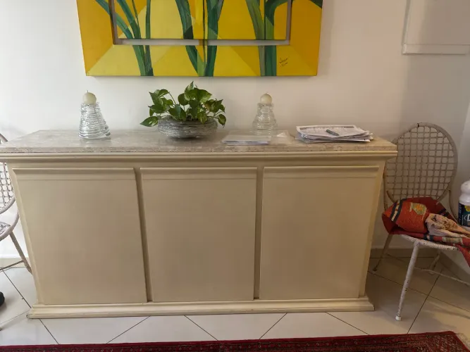 Buffet patinado off white