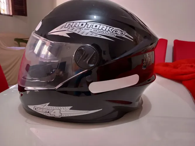 Capacete Novo sem uso Tam.58