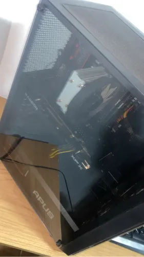 Pc gamer semi novo